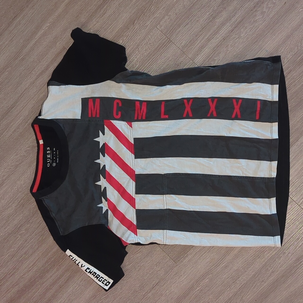 Guess tee shirt